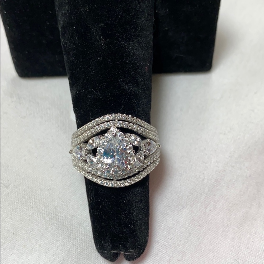 Bella Luce 10.00ctw White Diamond Simulant - Picture 8 of 11